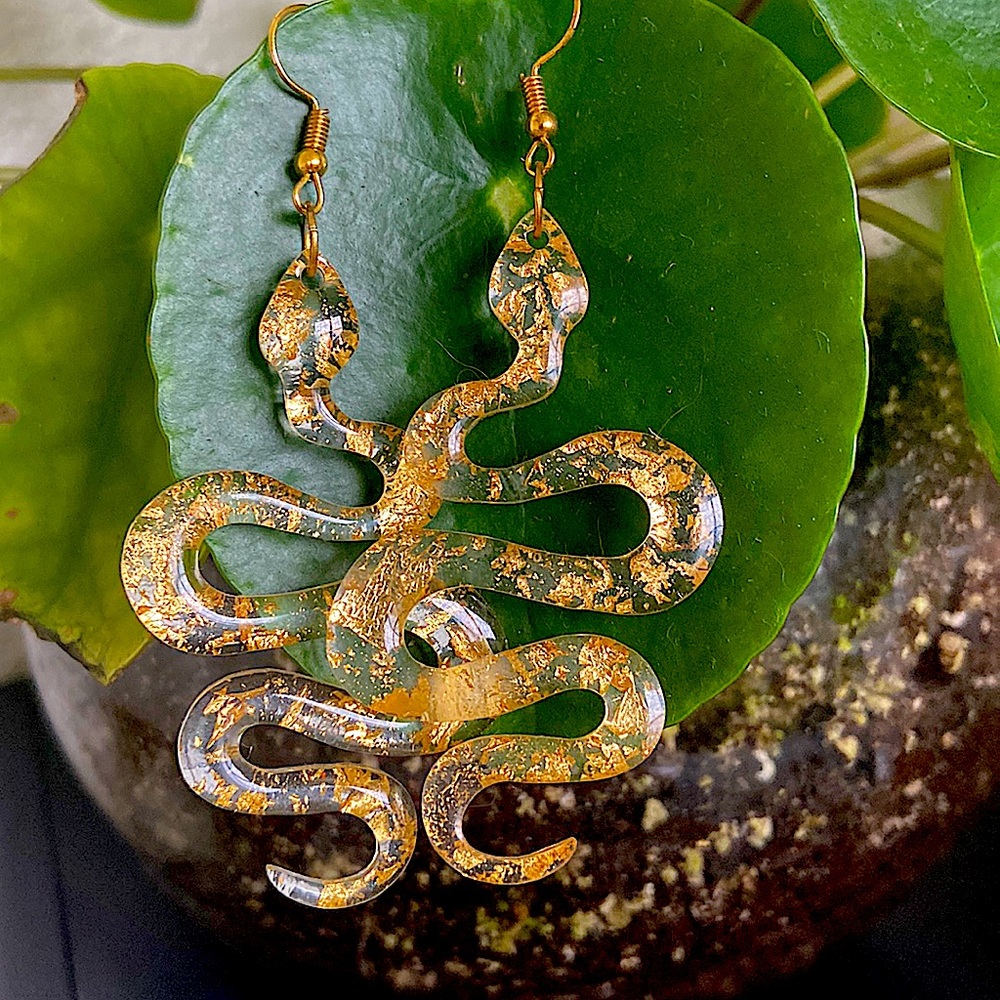 🐍⚜️Handmade Gold Leaf Snake Earrings⚜️🐍